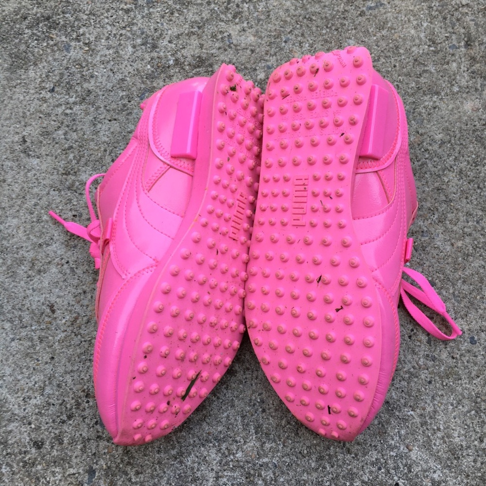 Leather/ Sherpa Pumas 💗💗💗 - Picture 4 of 4